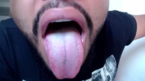 Snapshot of kleyton336 chatting on 12/04/24, 09:24 kleyton online show from 12/04/24, 09:24