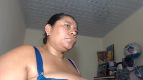 Kloe online show from 10/08/25, 07:17