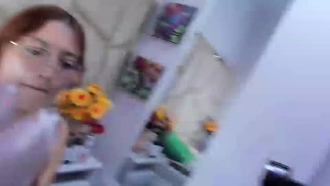 kloe online show from 03/12/25, 07:02