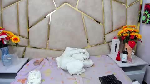 kloe online show from 10/26/25, 05:46