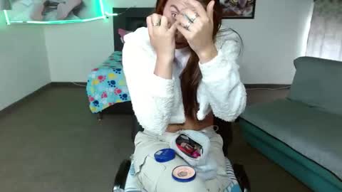 Kloe deker online show from 03/07/25, 06:11