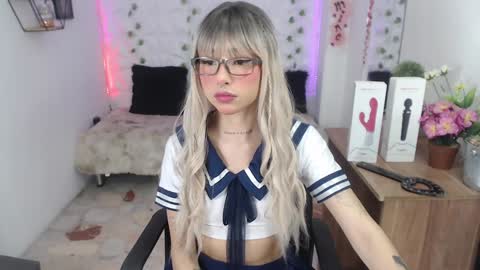 kloe online show from 12/24/24, 12:00