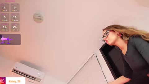 Snapshot of kloey_hoot chatting on 01/22/25, 09:10 Kloey online show from 01/22/25, 09:10