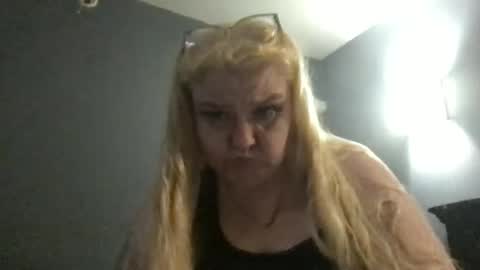 Snapshot of kmarie1196 chatting on 06/06/26, 04:17 kmarie1196 online show from 06/06/26, 04:17
