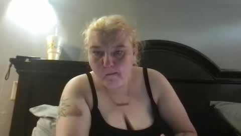 Snapshot of kmarie1196 chatting on 06/07/26, 03:38 kmarie1196 online show from 06/07/26, 03:38