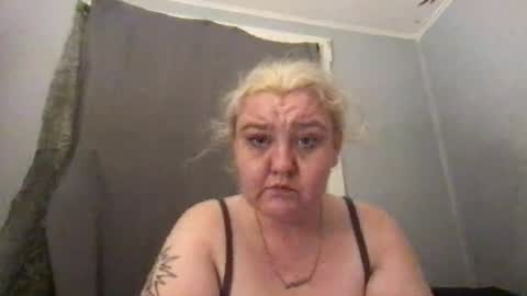 Snapshot of kmarie1196 chatting on 08/08/26, 03:08 kmarie1196 online show from 08/08/26, 03:08