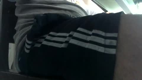 Snapshot of knickfranco chatting on 02/19/26, 02:18 knickfranco online show from 02/19/26, 02:18