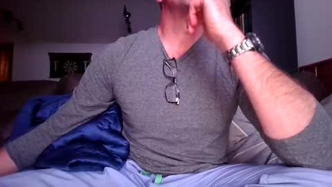 Snapshot of knight3975 chatting on 05/15/26, 05:47 Knight3975 online show from 05/15/26, 05:47
