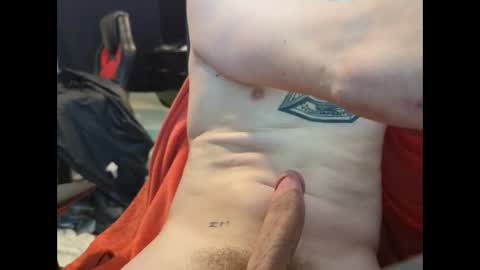 Snapshot of kniloc chatting on 01/16/25, 11:15 kniloc online show from 01/16/25, 11:15