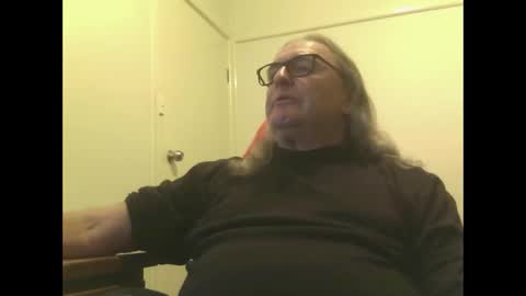 Snapshot of knobout chatting on 04/26/26, 01:31 knobout online show from 04/26/26, 01:31