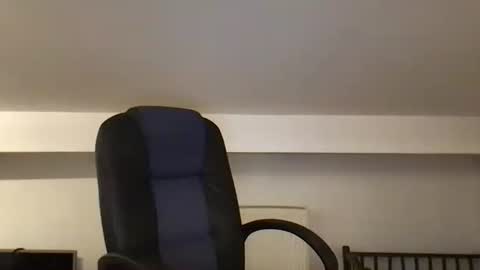 hugo online show from 01/04/25, 11:48