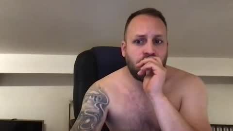 hugo online show from 02/20/25, 01:57