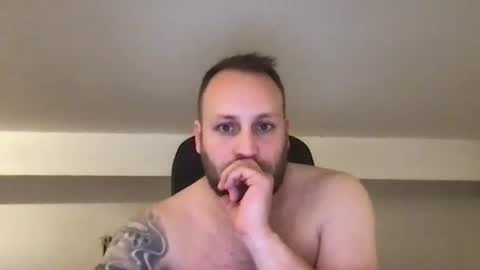 hugo online show from 11/05/25, 01:05