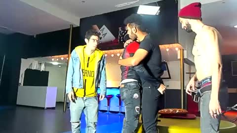 Snapshot of kobayaske chatting on 12/21/24, 12:20 kobayaske online show from 12/21/24, 12:20