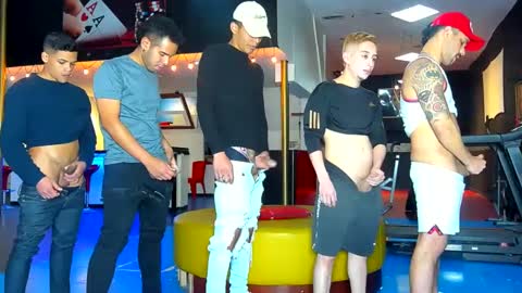 Snapshot of kobayaske chatting on 01/11/25, 12:33 kobayaske online show from 01/11/25, 12:33