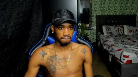 Snapshot of kofi_exotic_ chatting on 11/29/25, 01:41 kofi online show from 11/29/25, 01:41