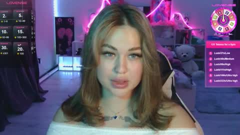 Mia online show from 10/24/25, 06:37