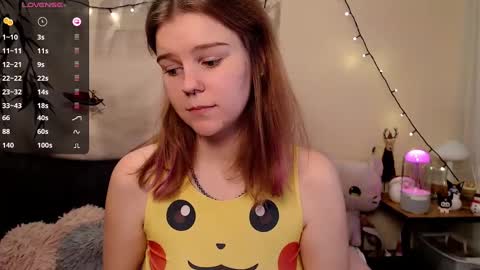 Snapshot of komorebbi chatting on 01/07/25, 08:52 Marta online show from 01/07/25, 08:52