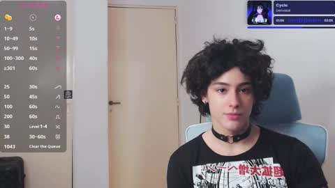 Snapshot of koneko_nya chatting on 10/10/25, 08:08  Riley  online show from 10/10/25, 08:08