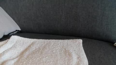 Snapshot of konradboy chatting on 04/08/26, 12:49 Konrad online show from 04/08/26, 12:49