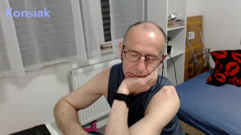 Komsiak online show from 04/18/26, 10:21