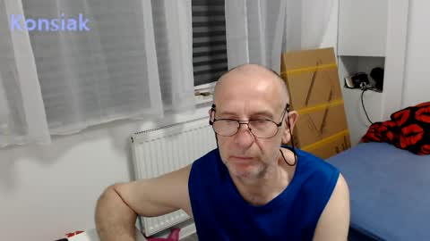 Komsiak online show from 05/28/26, 07:11