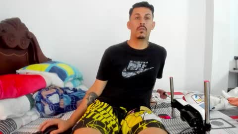 Diego y Edgar online show from 01/11/26, 07:41