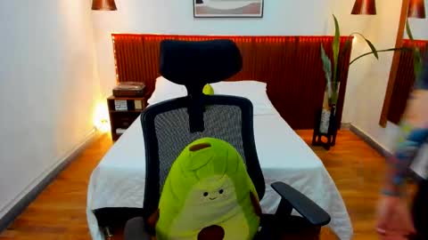 Kora Shadow online show from 03/04/26, 09:21