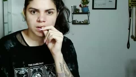 Karoll online show from 09/18/25, 02:13