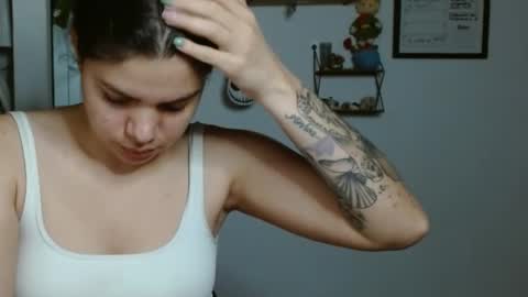 Karoll online show from 10/27/25, 01:31