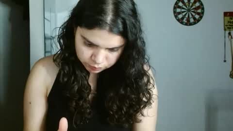 Snapshot of koranikky08 chatting on 05/19/26, 01:56 Karoll online show from 05/19/26, 01:56