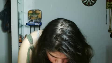 Snapshot of koranikky08 chatting on 06/04/26, 02:17 Karoll online show from 06/04/26, 02:17