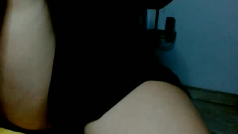 Snapshot of koranikky08 chatting on 06/05/26, 02:40 Karoll online show from 06/05/26, 02:40