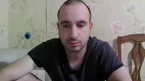 Snapshot of kostua31 chatting on 10/15/25, 07:36 kvg-1994 online show from 10/15/25, 07:36