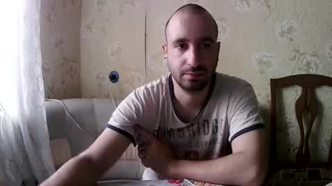 Snapshot of kostua31 chatting on 11/23/25, 06:13 kvg-1994 online show from 11/23/25, 06:13