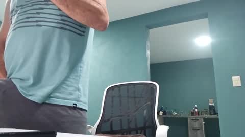 Snapshot of koto420 chatting on 12/27/24, 05:52 Koto Bombon online show from 12/27/24, 05:52