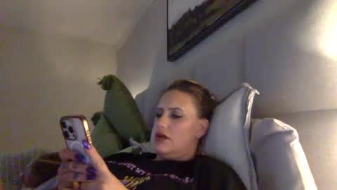 Snapshot of koyoteej chatting on 02/01/25, 08:50 koyoteej online show from 02/01/25, 08:50