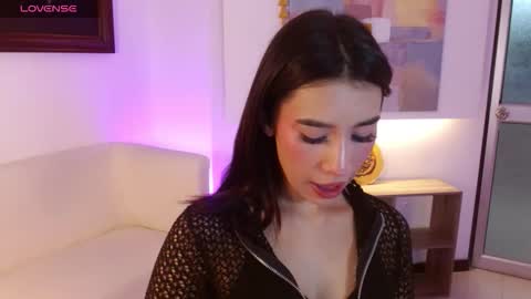 Elizabeth online show from 12/18/25, 12:11