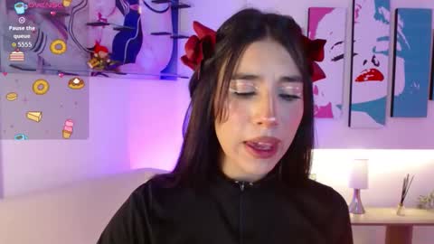 Elizabeth online show from 02/02/26, 12:15