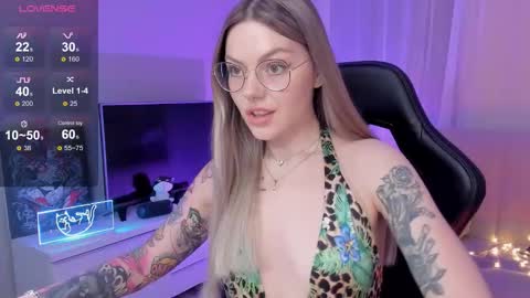 Jess online show from 10/04/25, 04:49