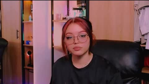 Khloe online show from 03/13/26, 08:04