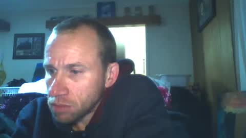 Snapshot of kpxrated chatting on 10/27/25, 03:49 kpxrated online show from 10/27/25, 03:49