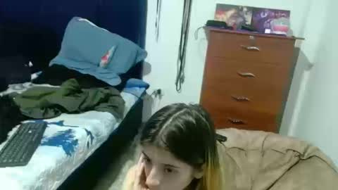 kratos_and_afrodita online show from 10/15/25, 02:01