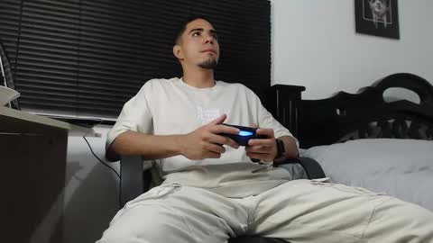 kratoswolf online show from 01/09/26, 05:04