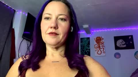 kreamyk420 online show from 11/26/25, 06:47