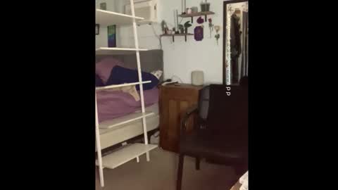 kreamyk420 online show from 03/17/26, 08:12