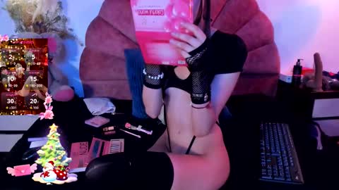 Nahomi online show from 12/18/25, 12:11