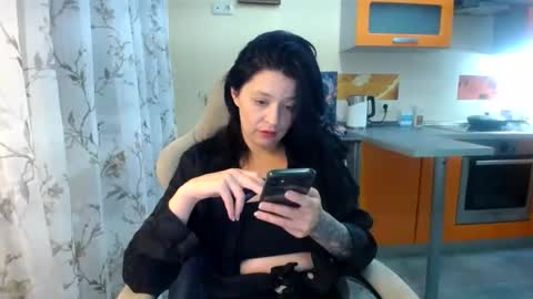 Snapshot of kris_again chatting on 07/06/26, 10:23 Kris online show from 07/06/26, 10:23