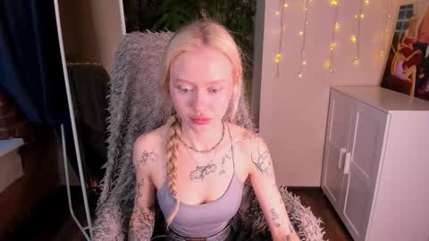 kris_grant online show from 11/21/25, 10:25