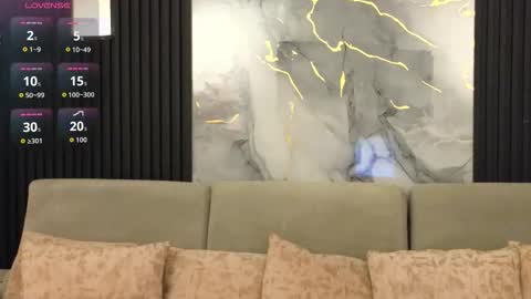 criss online show from 11/21/25, 08:29